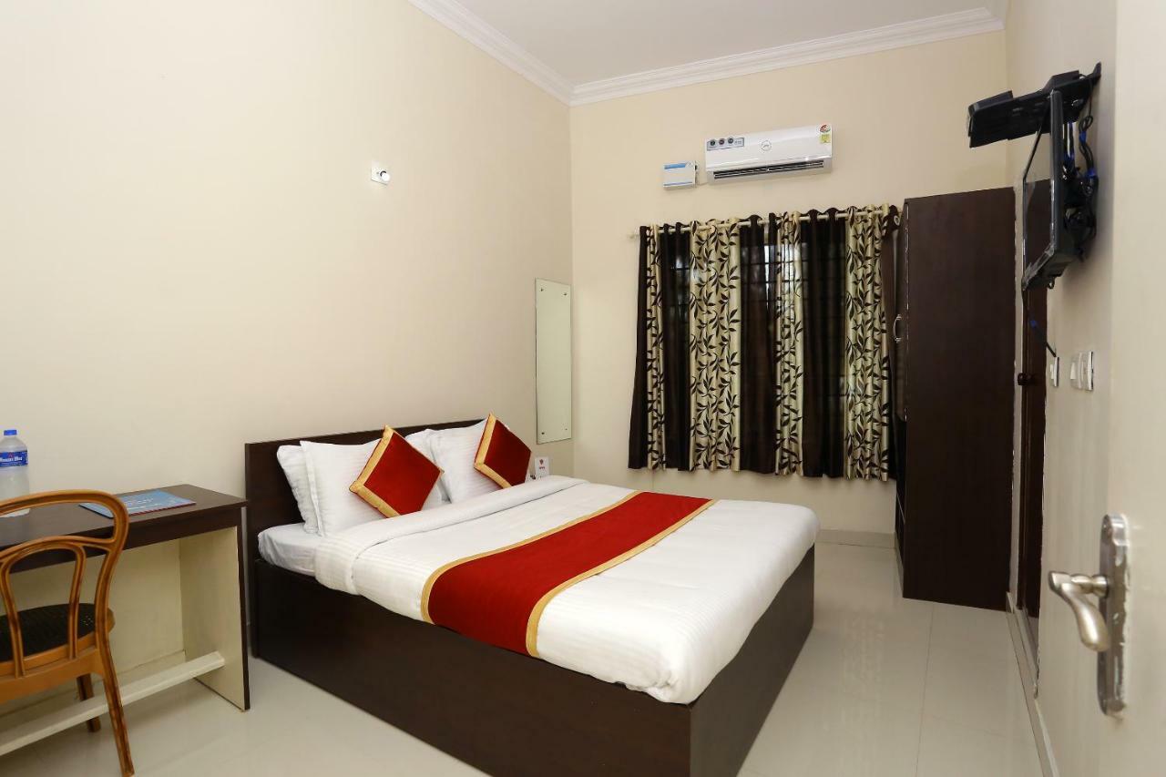 Oyo 9118 Saravana Inn Thiruvananthapuram Exterior photo