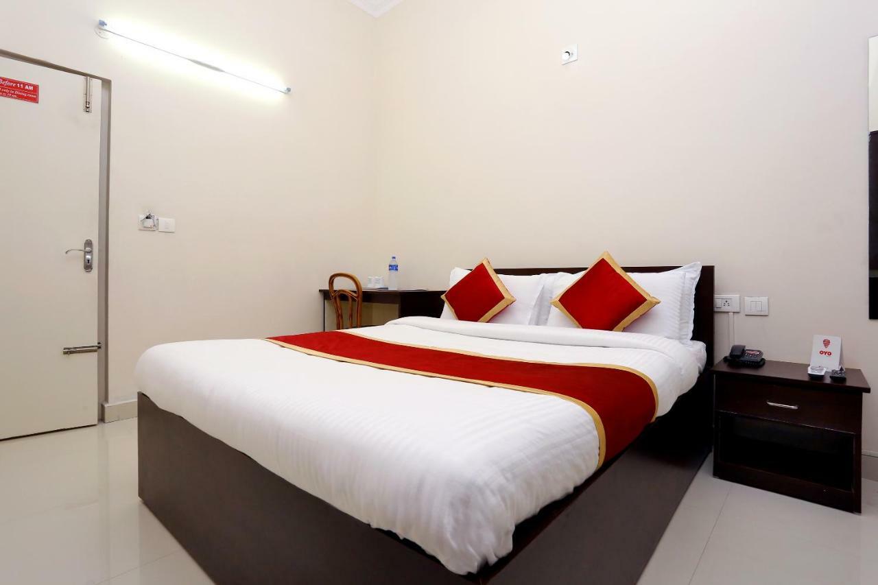 Oyo 9118 Saravana Inn Thiruvananthapuram Exterior photo